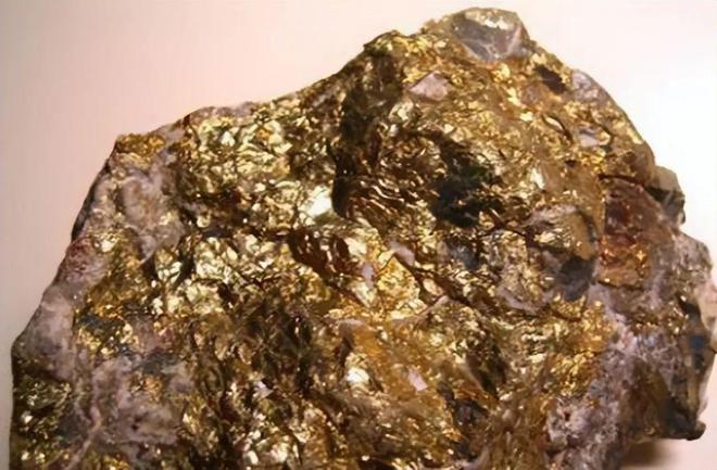 kaiyun网站地球上4亿亿吨黄金人均超550万吨?探究挖金矿的艰难之处!(图4)