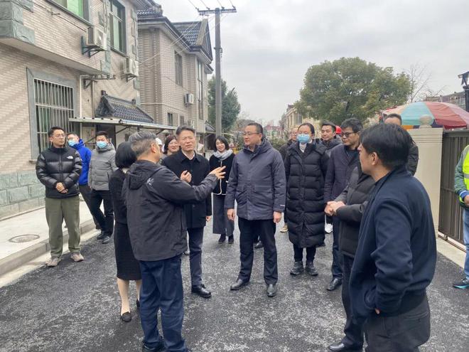 开云网站 Kaiyun开云消除积水点行动 松江区领导检查花桥