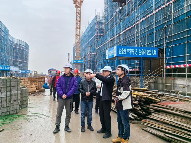Kaiyun网址 开云龙港市自然资源与规划建设局开展工程项目现场安全检查(图2)