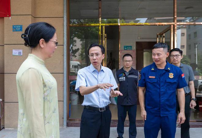 kaiyun聚力“百千万工程”镇长率队开展中秋节前安全生产和“百千万工程”督导检查(图2)